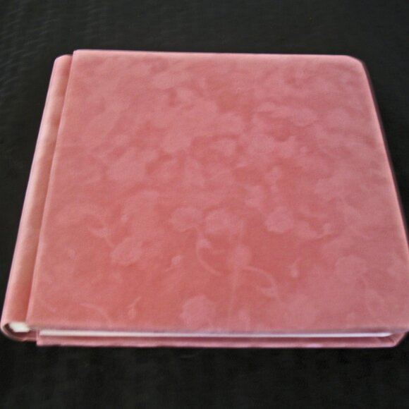 CREATIVE MEMORIES SCRAPBOOK ALBUM 7X7 Pink - Picture 2 of 4